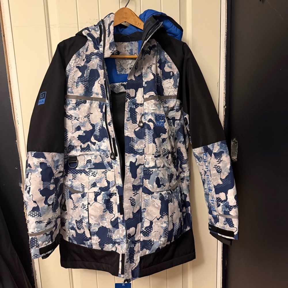 Huk men’s icon x  Blue and Black Camouflage Puffer Jacket